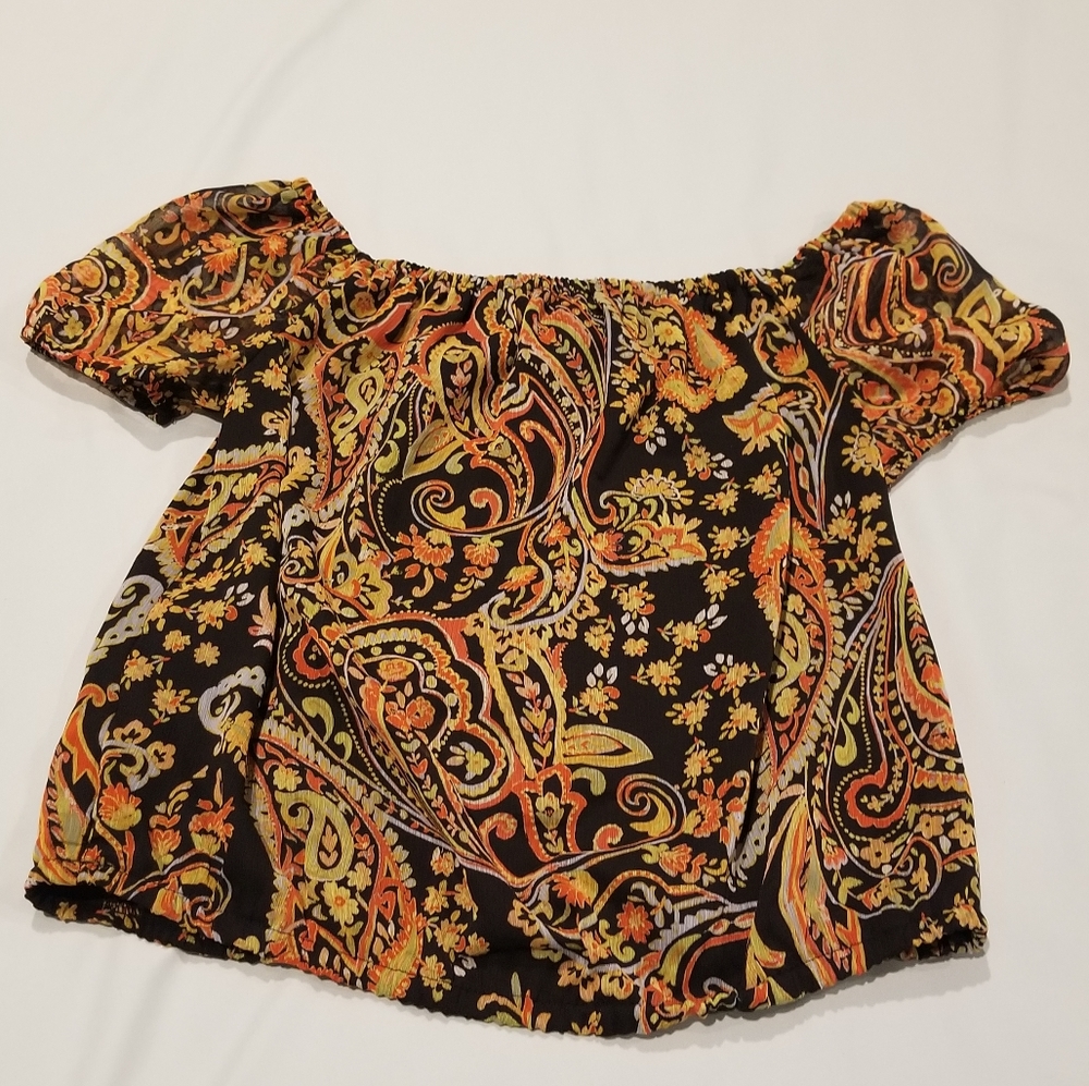 New York & Company Off Shoulder blouse/top NWOT